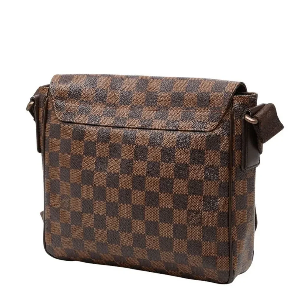 Louis Vuitton delivery duty